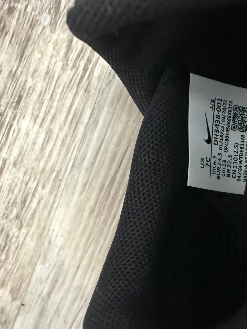 Nike Dynamo Go Kids Black Slip-On Sneakers with White Swoosh